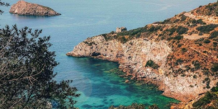 Casa quadrilocale in vendita in Località Fonte del Romito Snc, Monte Argentario