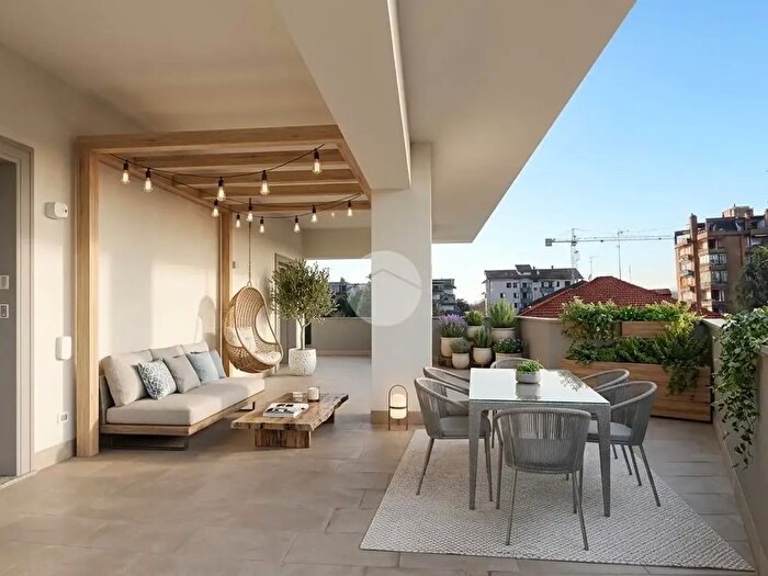 Appartamento quadrilocale in vendita in Via Archimede, Rho