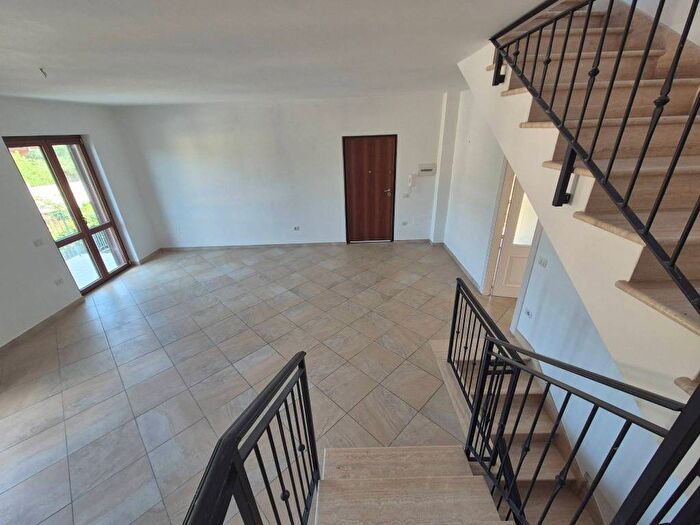 Casa con 5 locali in affitto in Via Sandro Pertini, Sarrottino, Tiriolo