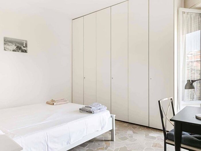 Appartamento quadrilocale in affitto in Via Privata Pietro Ogliari, Chiesa Rossa, Milano