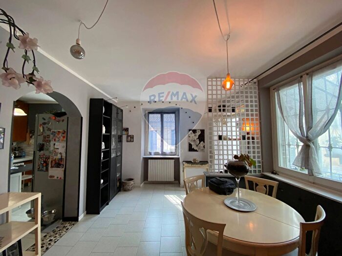 Casa quadrilocale in vendita in Via Vittorio Emanuele II, Montebello Della Battaglia