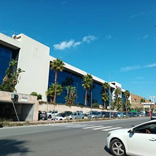 Appartamento con 5 locali in vendita in Strada Statale Orientale Sicula, Messina