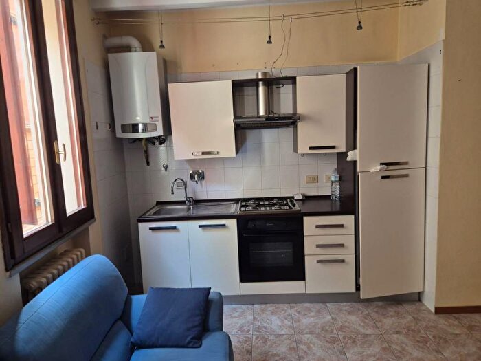 Appartamento bilocale in affitto in Via San Pietro Martire, Centro Storico, Reggio Emilia