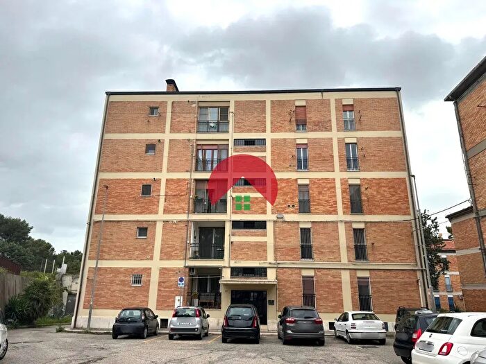 Appartamento quadrilocale in vendita in Via Francesco Paolo Lecce, Matera