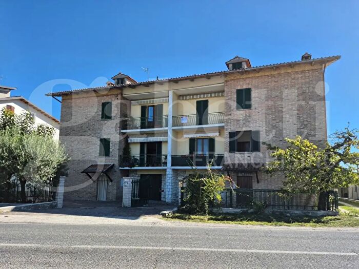 Appartamento con 5 locali in vendita in Ponte d'Assi, Gubbio
