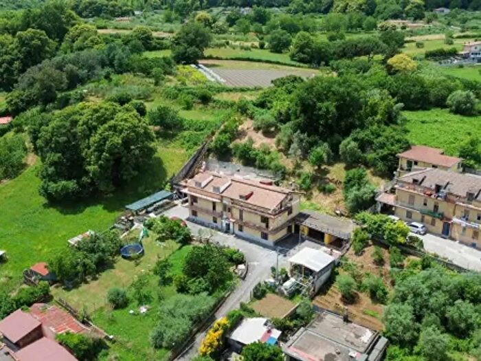 Casa trilocale in vendita in Via Valle Clementina, Rocca Priora