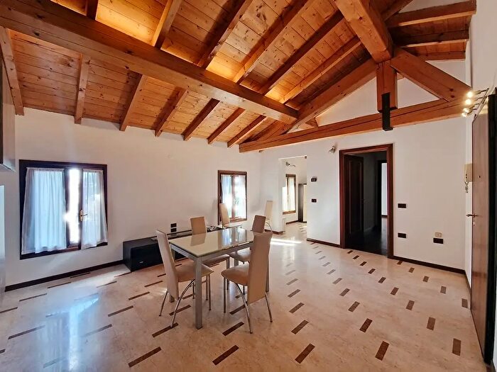 Appartamento quadrilocale in affitto in Bassano Del Grappa