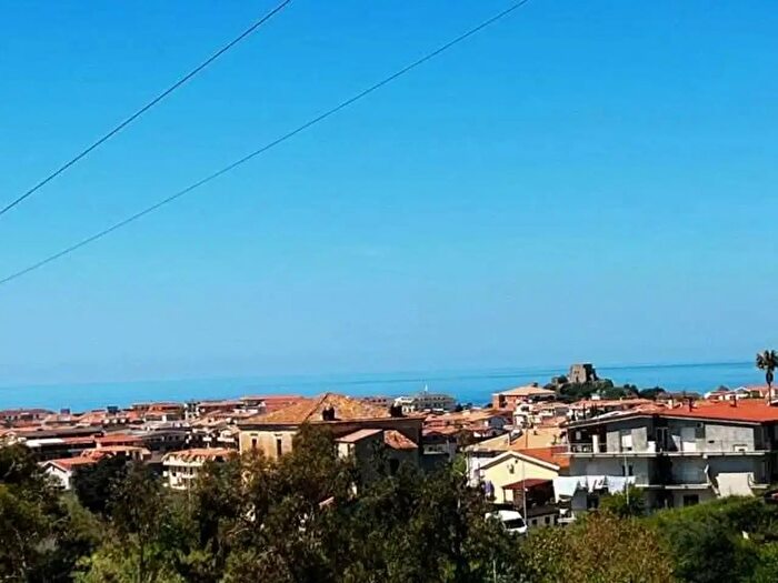 Appartamento quadrilocale in vendita in Via Sandro Pertini, Scalea