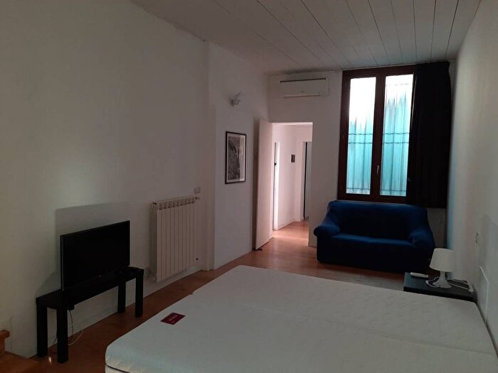 Appartamento monolocale in affitto in Corso Giuseppe Garibaldi, Loggia Garibaldi, Brescia