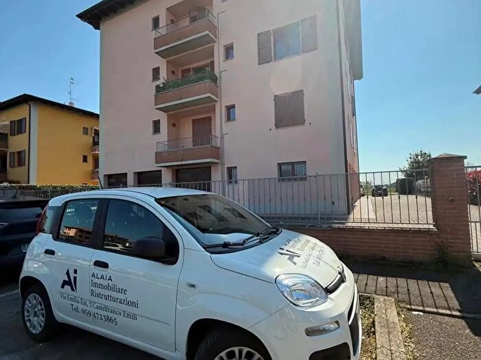 Appartamento bilocale in vendita in Via Martiri delle Foibe, Castelfranco Emilia