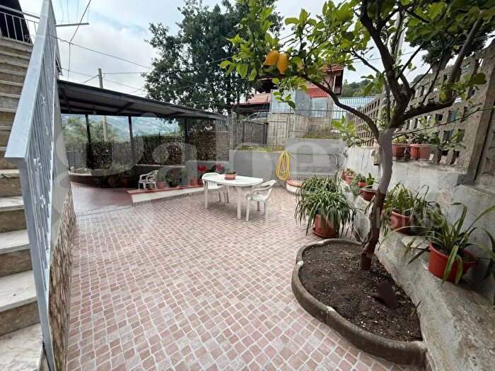 Casa con 5 locali in vendita in Via Pasquale Stancati, Lamezia Terme