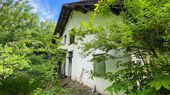 Casa con 18 locali in vendita in Via Monterosso, Tiglieto