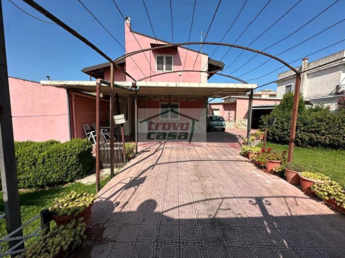 Casa con 8 locali in vendita in Contrada Dammusi Strada Circuito, Siracusa