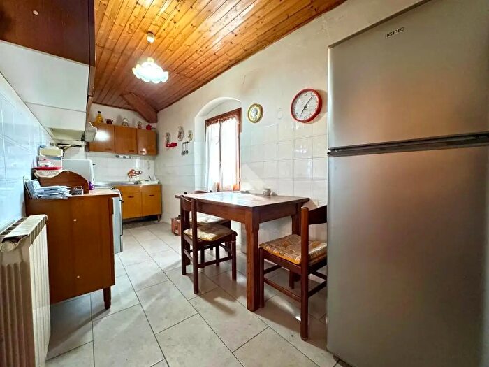 Appartamento trilocale in vendita in Via Pignotti, Figline e Incisa Valdarno