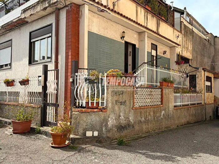 Casa quadrilocale in vendita in Via Don Bosco, Gravina Di Catania