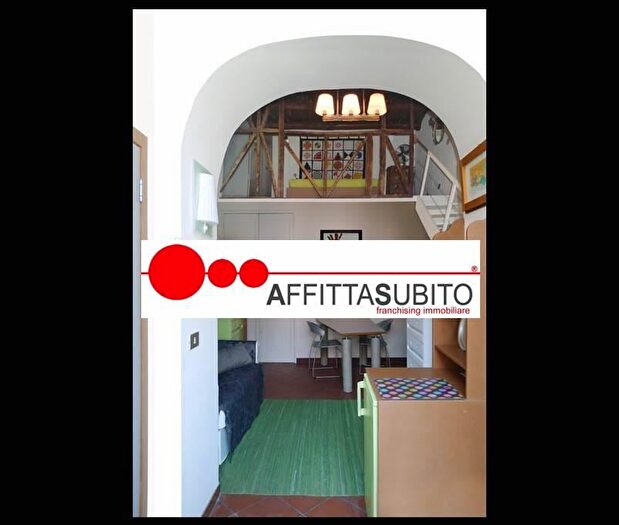 Appartamento bilocale in affitto in Vico Belle Donne, Napoli