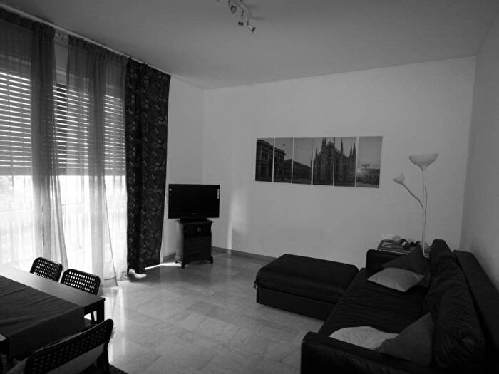 Appartamento bilocale in affitto in Via Emilio Morosini, Montenero, Milano