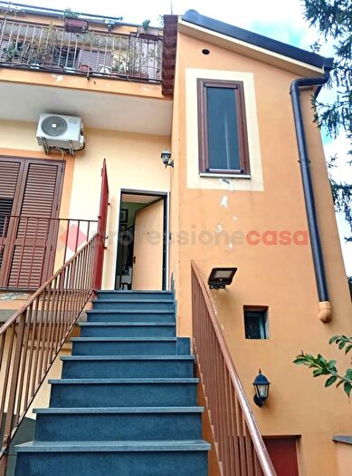 Appartamento quadrilocale in vendita in Via Giuseppe Pellegrino, Cava De Tirreni