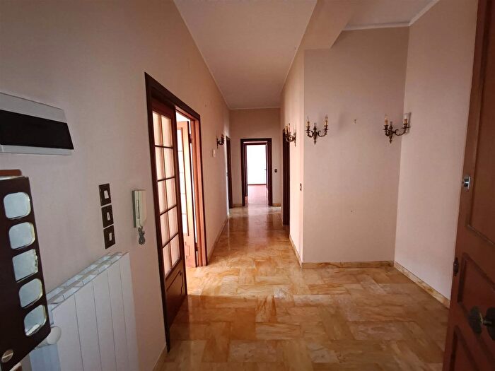 Appartamento con 5 locali in vendita in Zona Stadio Via Luca Signorelli Zona Gorarella Grosseto Grosseto, Grosseto