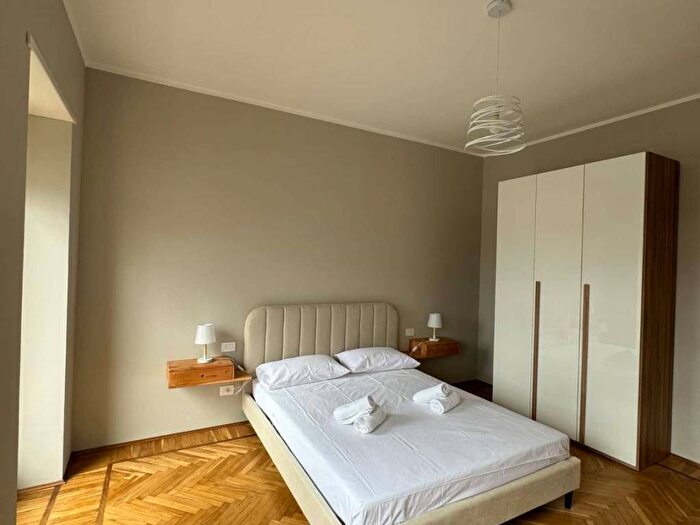 Appartamento trilocale in affitto in Piazza della Repubblica, Aurora, Torino