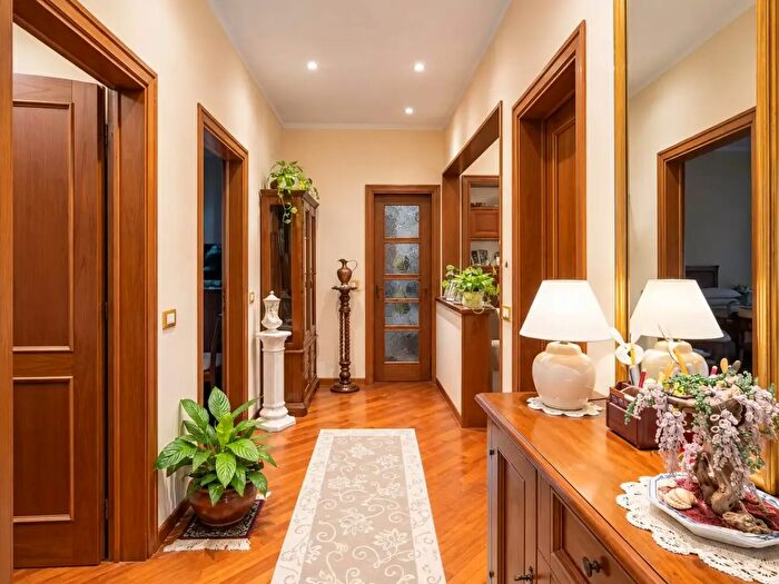 Appartamento quadrilocale in vendita in Via Vladimiro, Campi Bisenzio