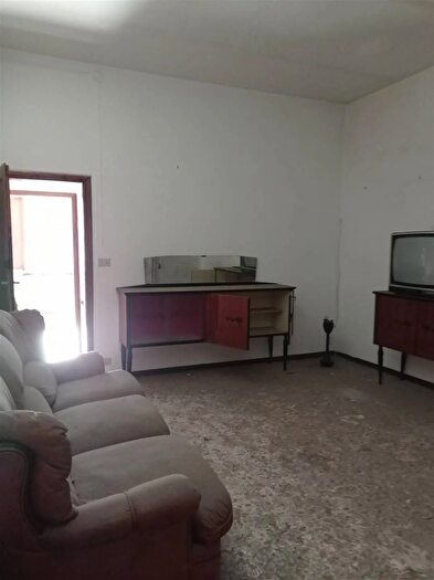 Casa con 14 locali in vendita in Pistoia, Pistoia