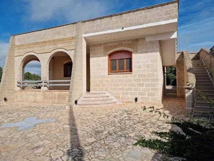 Casa quadrilocale in vendita in Via degli Allori Manduria, Manduria