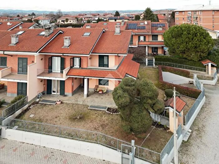 Casa con 6 locali in vendita in Via Faustina Mazzetti, Riva Presso Chieri