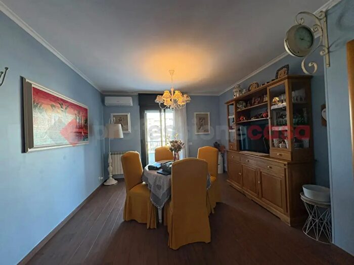 Appartamento trilocale in vendita in Via Cimarosa, Bari