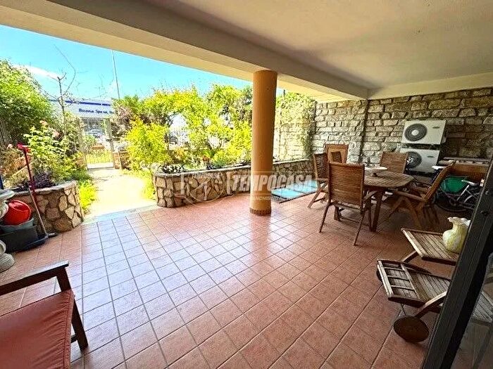 Appartamento con 7 locali in vendita in Viale Mahatma Gandhi, Foggia