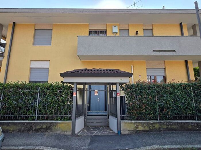 Appartamento quadrilocale in affitto in Beata Giuliana, Busto Arsizio