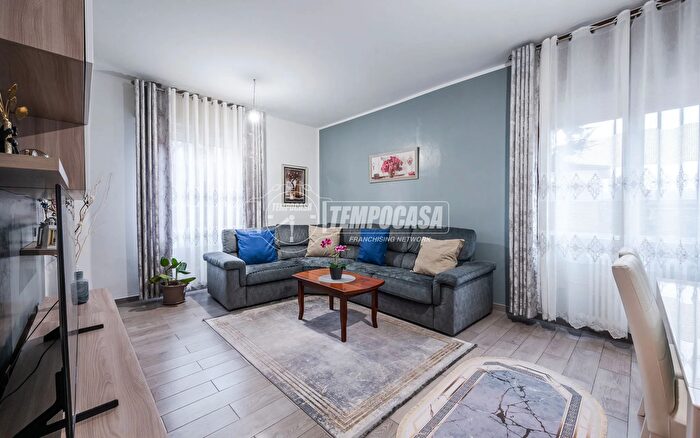 Appartamento con 5 locali in vendita in Via Marzabotto, Savignano Sul Panaro