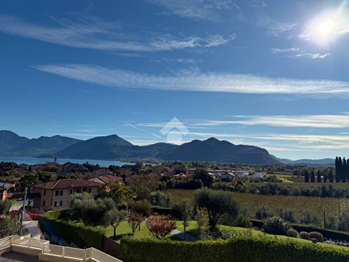 Casa trilocale in vendita in Via ai Bossolà, Iseo