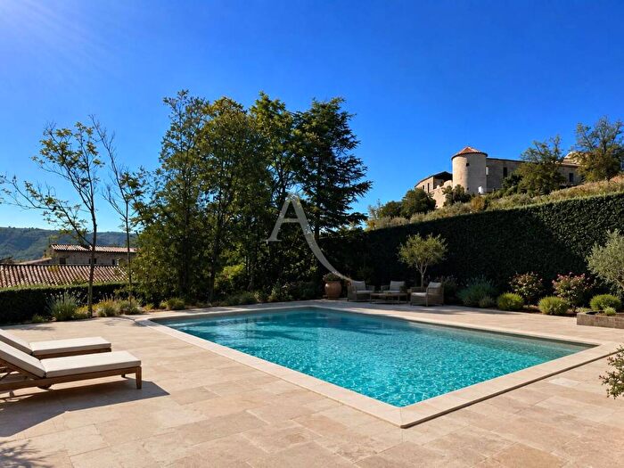Casa con 6 locali in vendita in Gréouxlesbains