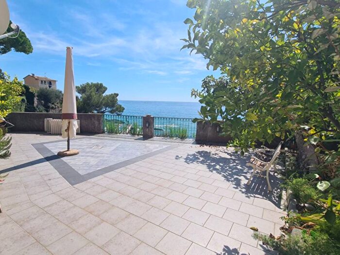 Casa quadrilocale in affitto in Via Antica Romana, Centro, Bogliasco