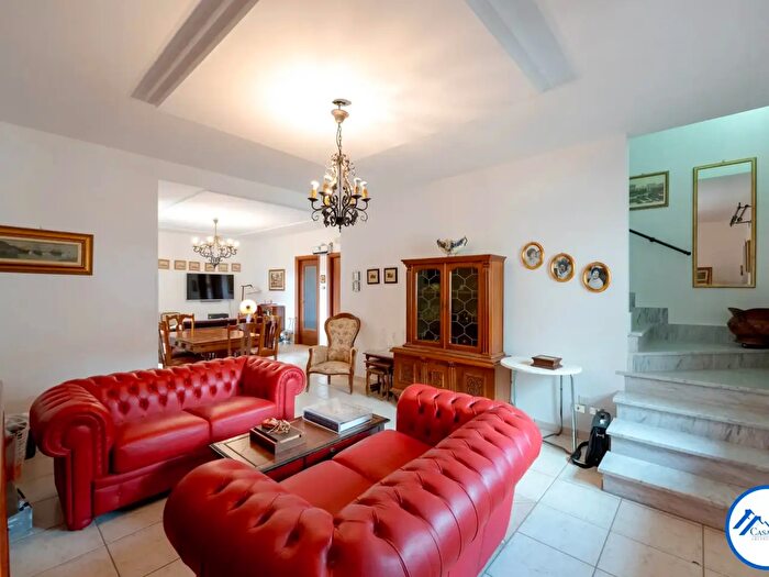 Casa con 7 locali in vendita in Via Nazionale, Monteforte Irpino