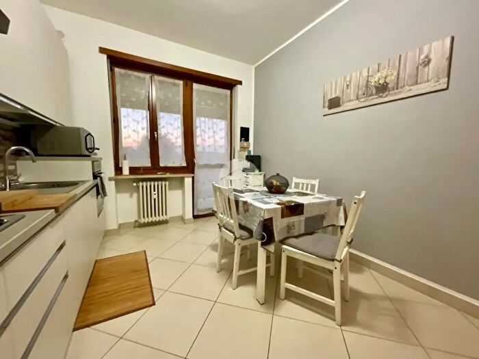 Appartamento trilocale in vendita in Via Lombardore, Leini