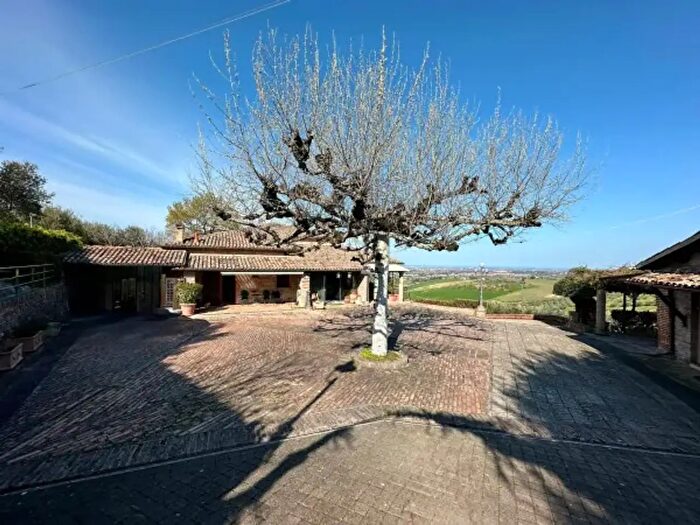 Casa con 6 locali in vendita in Via Montilgallo, Longiano