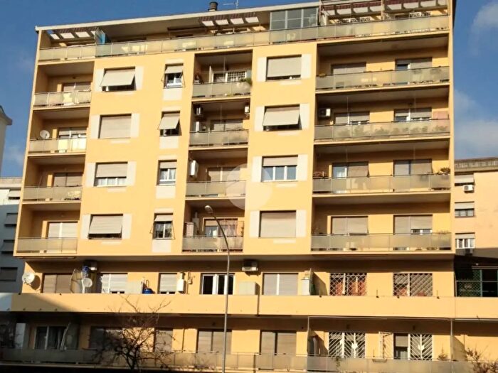 Appartamento trilocale in vendita in Via Tuscolana, Roma