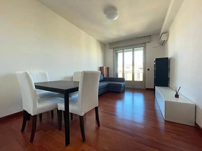 Appartamento bilocale in affitto in Via Alcuino, Milano
