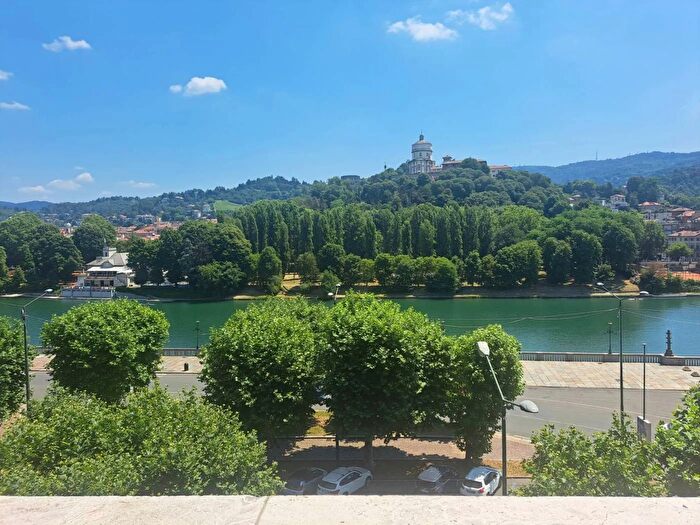 Appartamento con 7 locali in affitto in Corso Cairoli B Torino, Torino