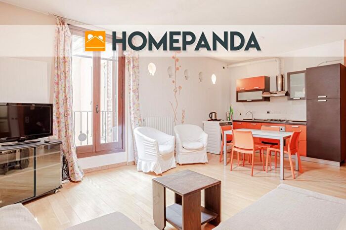 Appartamento trilocale in affitto in Via Palermo, Milano