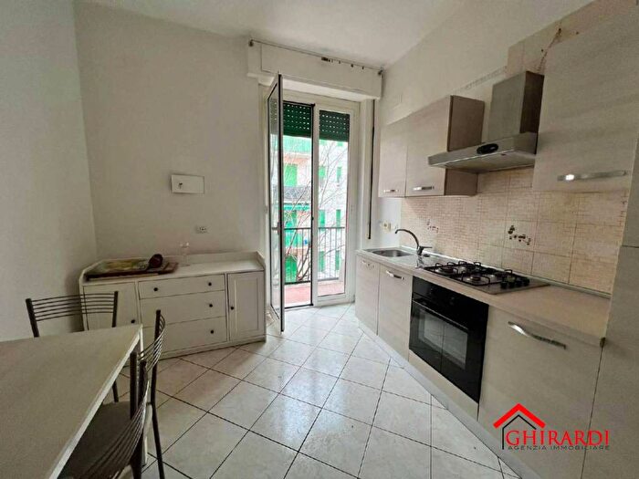 Appartamento trilocale in affitto in Via Santa Maria della Costa, Sestri Ponente, Genova