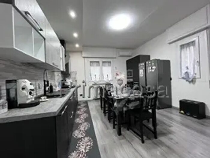 Casa quadrilocale in vendita in Novellara