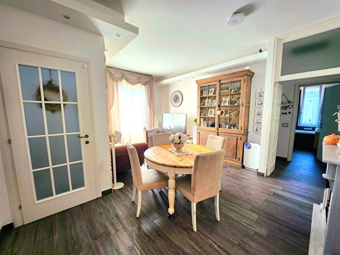 Appartamento con 5 locali in vendita in Empoli