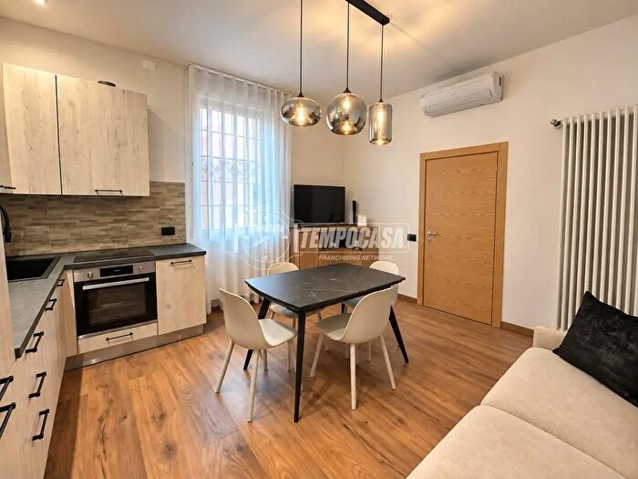 Appartamento trilocale in vendita in Via Giovanni Segantini, Bologna