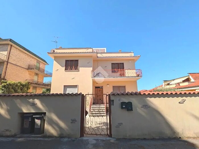 Appartamento bilocale in vendita in Via Francesco Vella, Ciampino