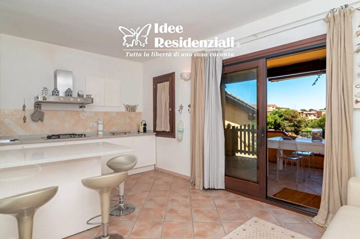 Appartamento trilocale in vendita in Viale Concas Caddinas, Golfo Aranci