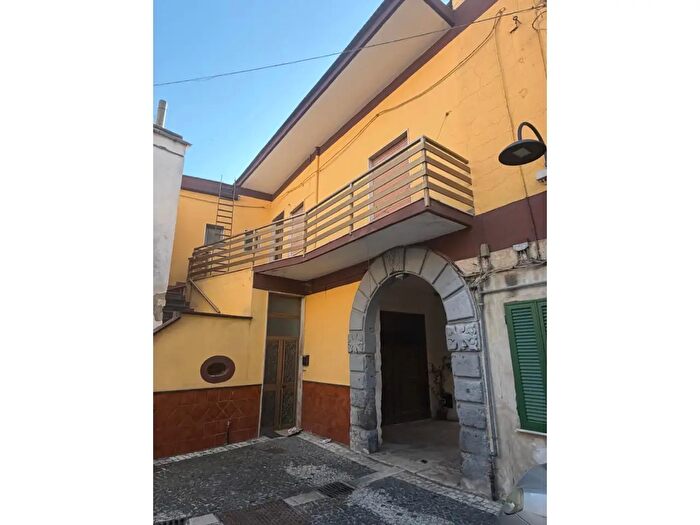 Appartamento quadrilocale in vendita in Via SantEliseo, Sperone