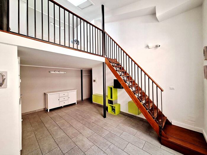 Appartamento bilocale in affitto in Via Eugenio Villoresi, Navigli Darsena, Milano